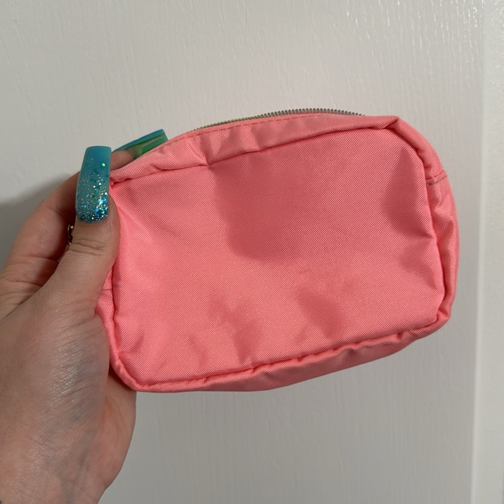 Small makeup bag bundle - Picture 5 of 11